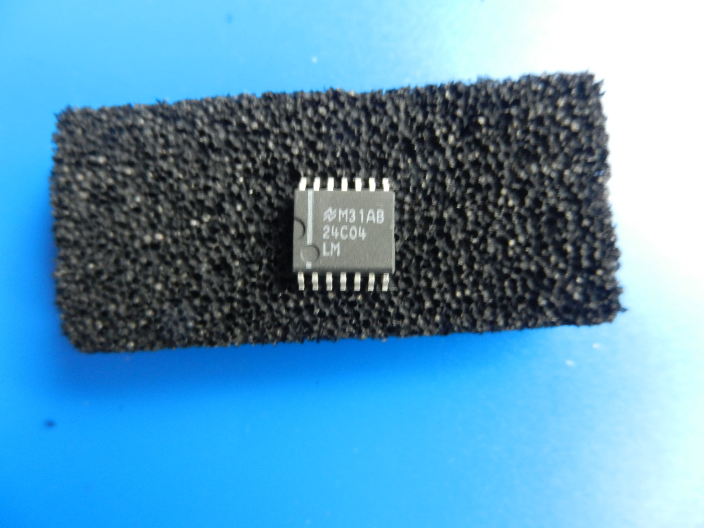 EProm 24C04 SMD IC für GRUNDIG TV / Video Geräte