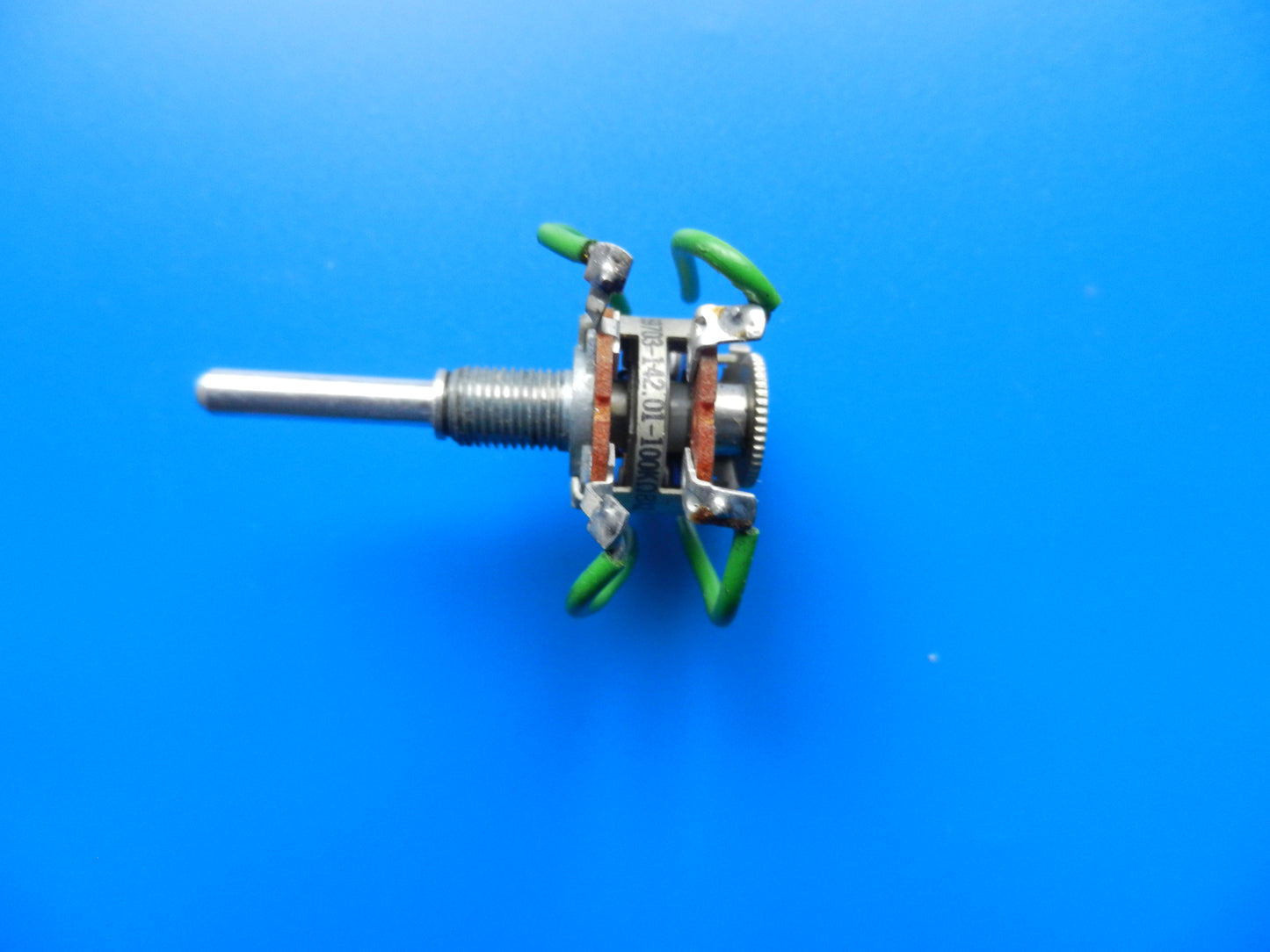 2x100K Lautstärke Potentiometer 59703-14201 für Hifi Anlagen von GRUNDIG