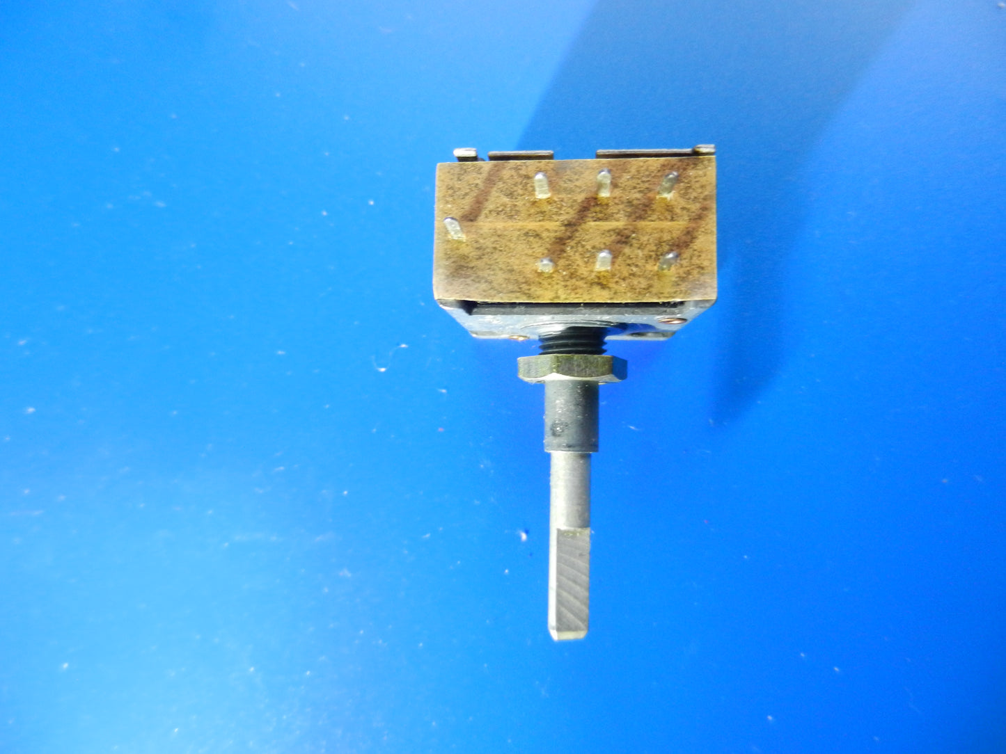 2x50K Lautstärke Potentiometer 59703-08801 für Hifi Anlagen von GRUNDIG