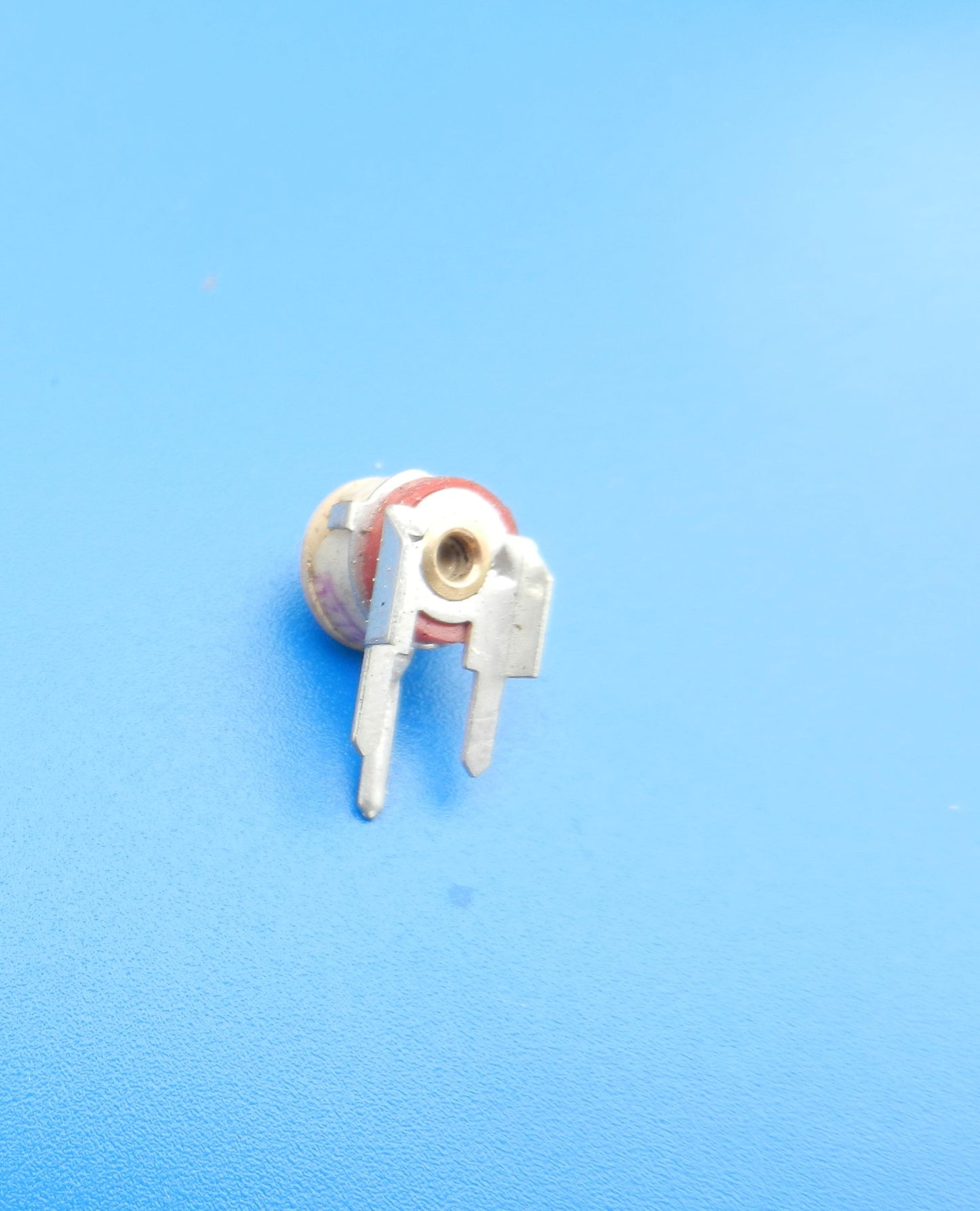 Kondensator Trimmer 4,5 - 20pF stehend für GRUNDIG