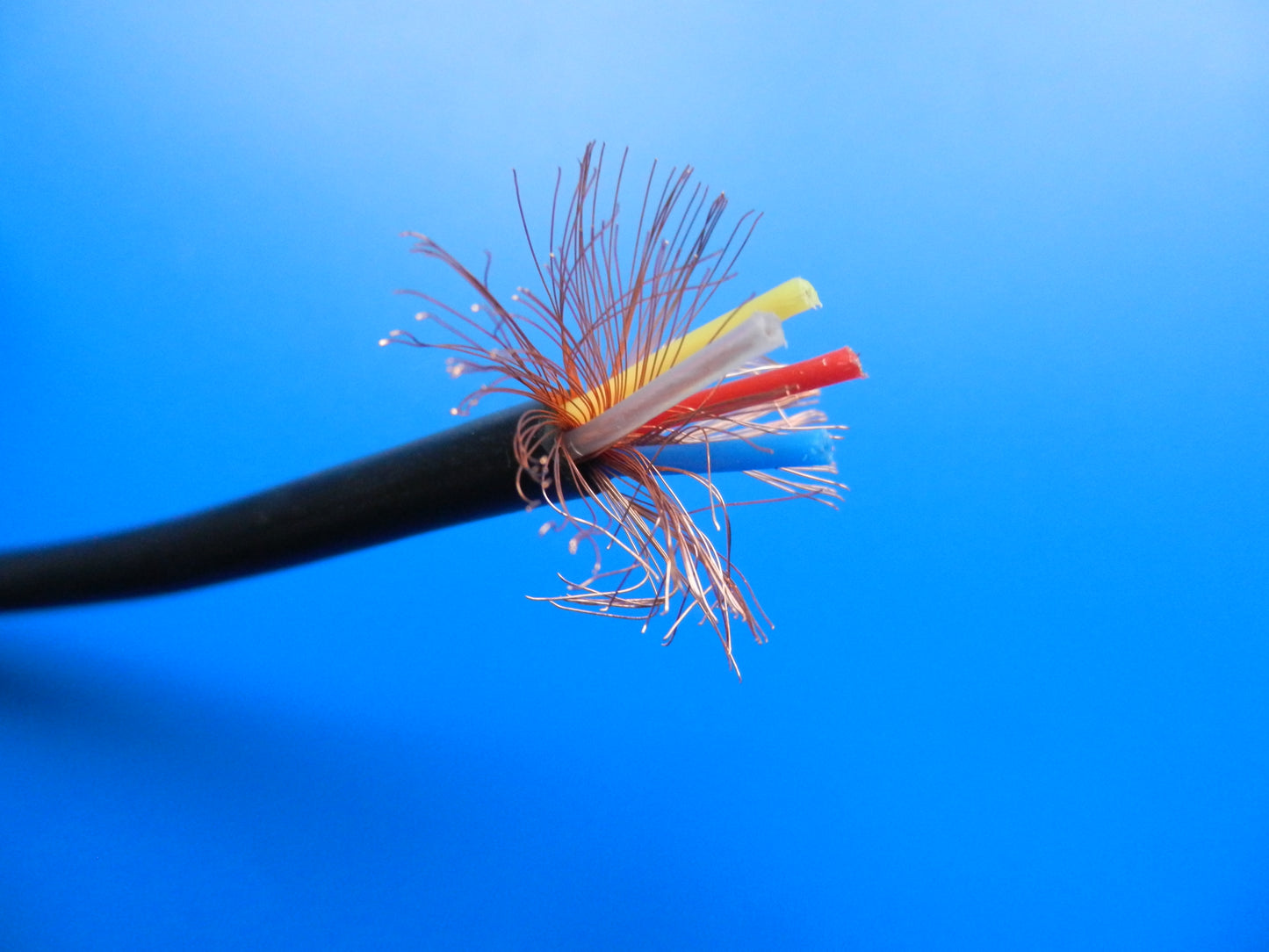 Audio Kabel 4x0,08mm schwarz rund 5,5mm Meterware lose 1m