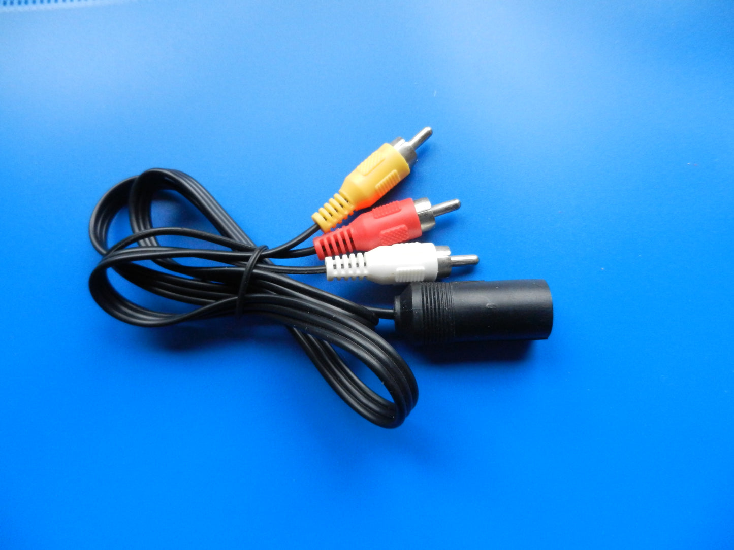 Video Kabel Din 6pol. Kupplung - 3 x Cinch 0,5m