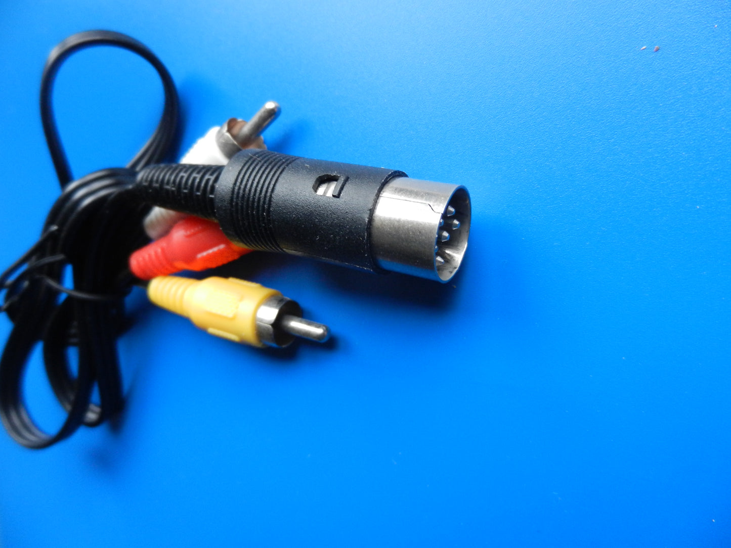 Video Kabel Din 6pol. Stecker - 3 x Cinch 0,5m