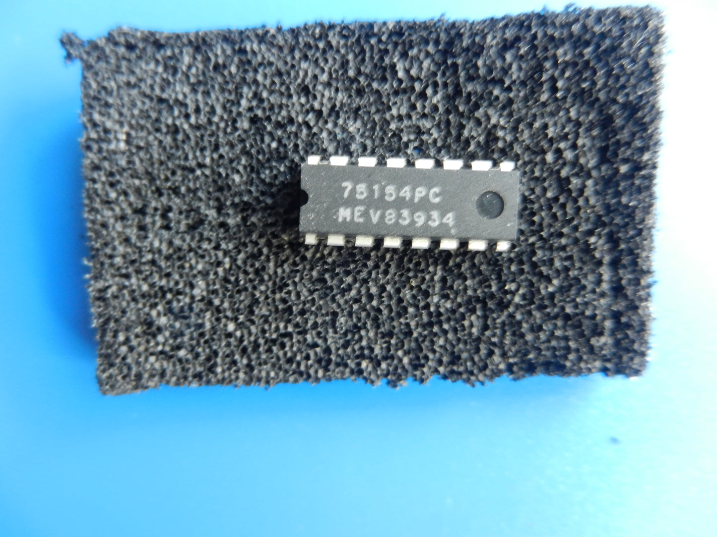 75154PC Schnittstellen IC für GRUNDIG Geräte