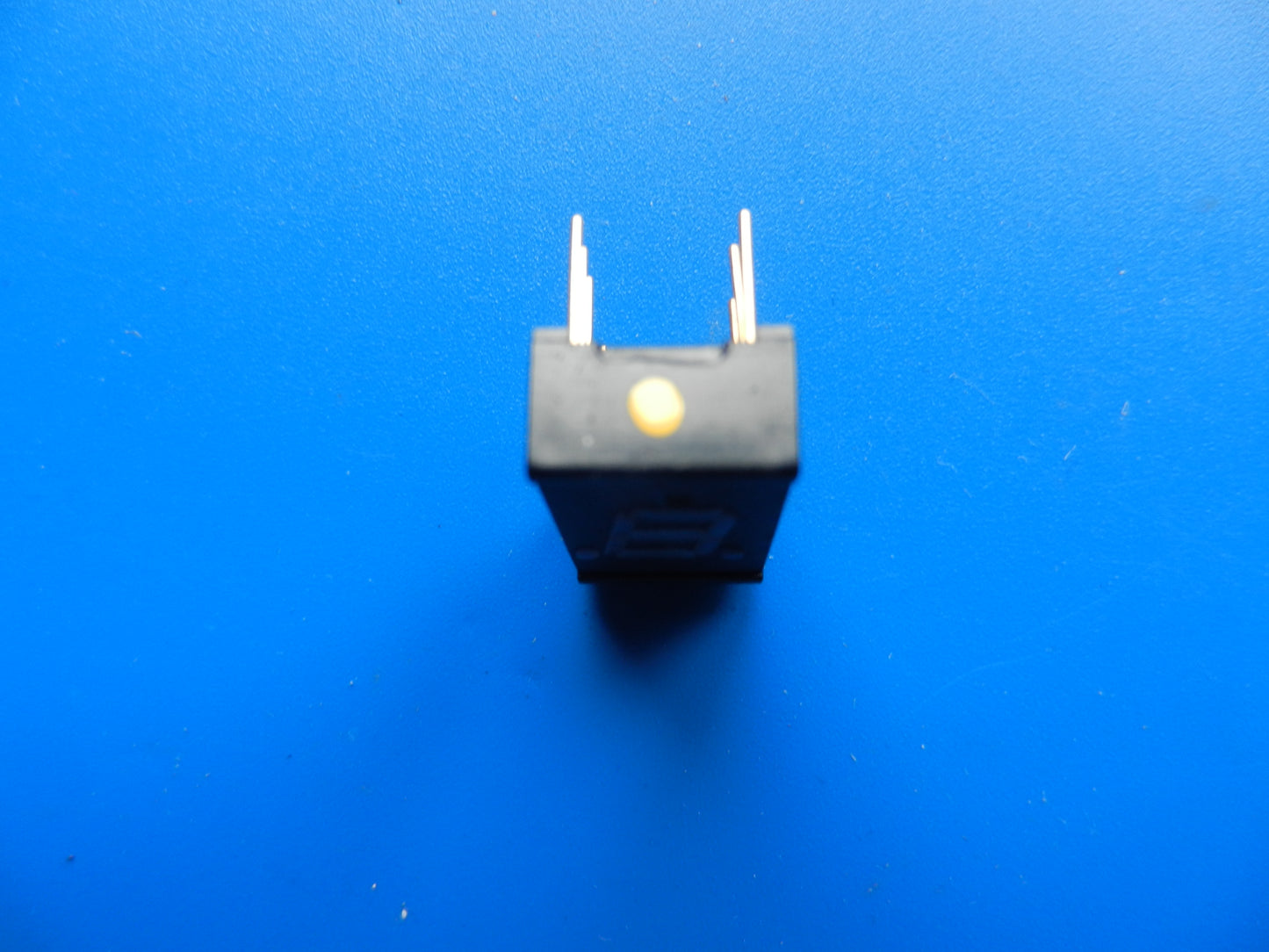 7-Segment LED Anzeige mit 2 Dezimalpunkte code: gelb