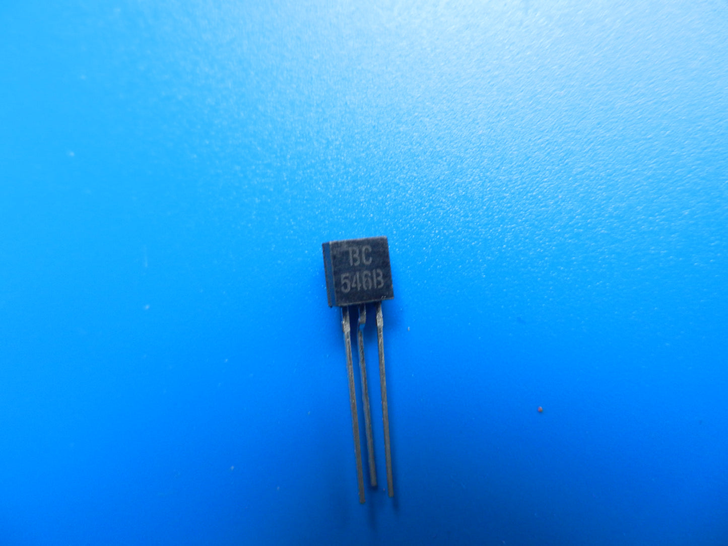 BC548b / BC546b Transistor für Radio-Recorder Cassettenrecorder von GRUNDIG