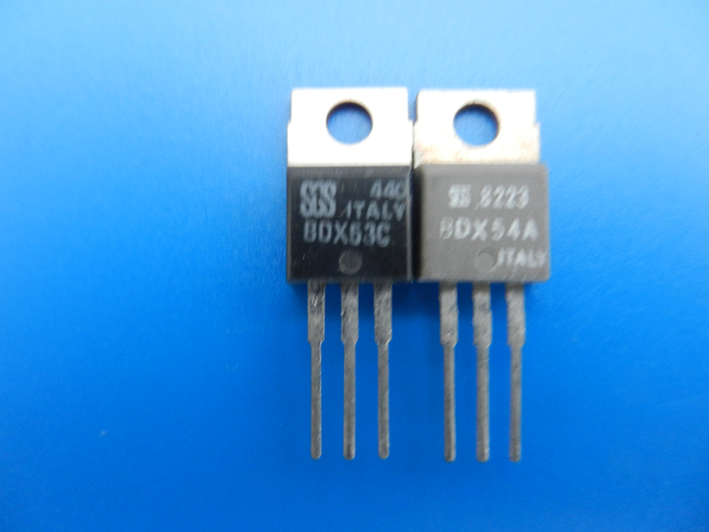 BDX53 / BDX54 Endstufen Transistoren für GRUNDIG Verstärker