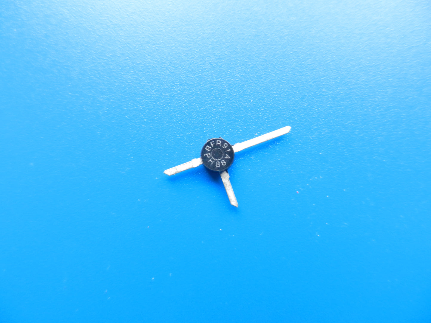 BFR91A Transistor für SATELLIT Weltempfänger GRUNDIG-Copy