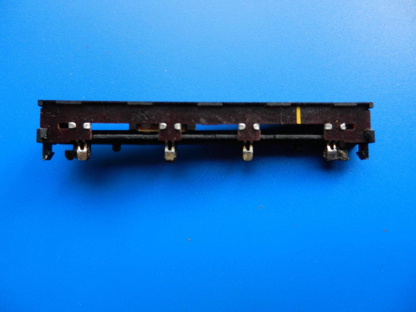 C6500 Schiebepotentiometer 200k für die "Lautstärke" für Radiorecorder von GRUNDIG