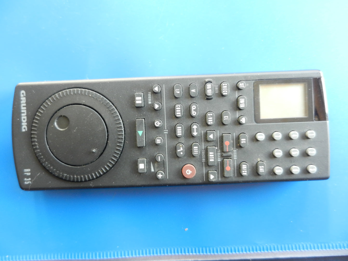 RP35 GRUNDIG Original Fernbedienung mit Jog Shuttle - guter Zustand