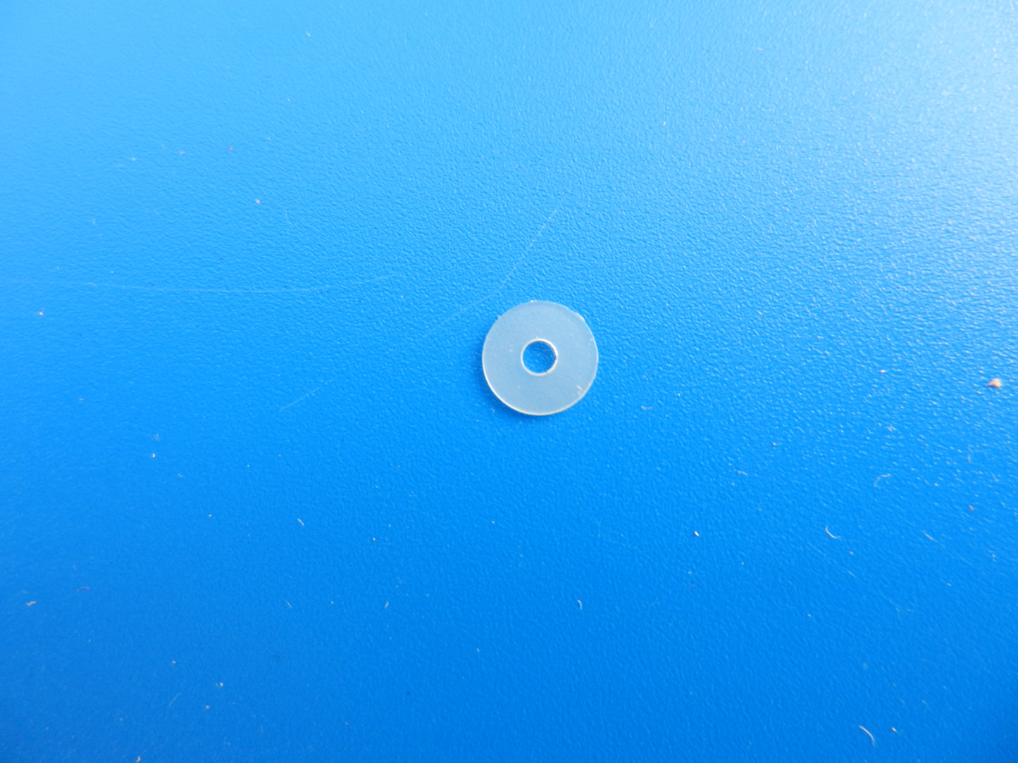 PA Scheibe 5,9mm D mit 1,8mm Loch für GRUNDIG Hifi, RR und Cass. Laufwerke