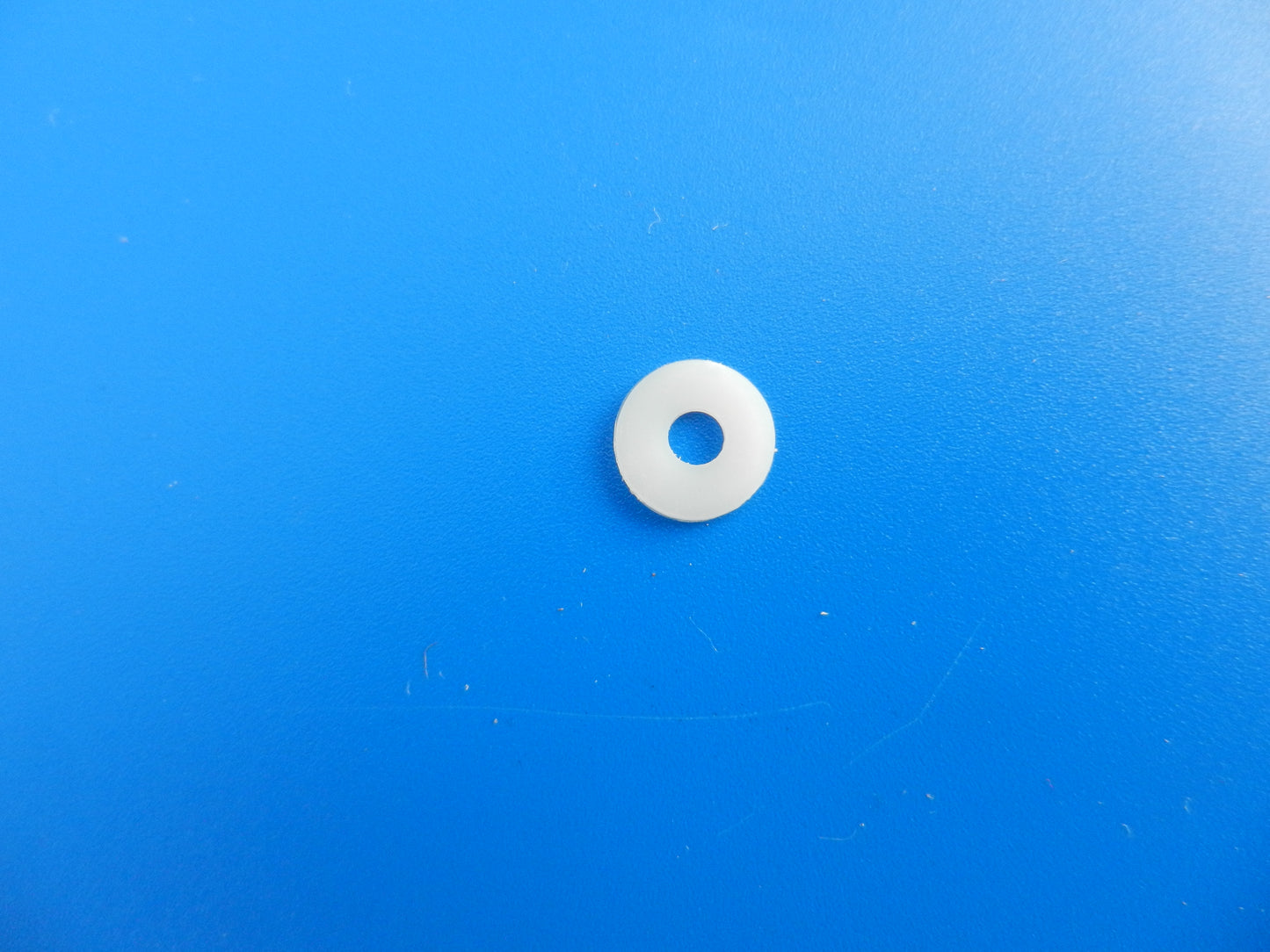 PA Scheibe 9mm D mit 3,1mm Loch für GRUNDIG Hifi, RR und Cass. Laufwerke