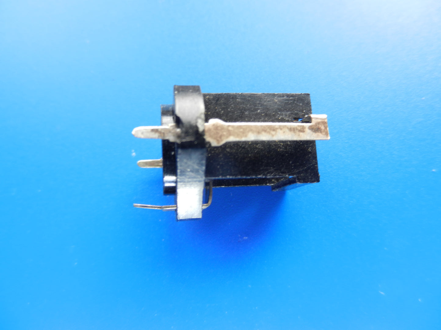 3,5mm Einbaubuchse von GRUNDIG für Retro Radios und Cassettengeräte