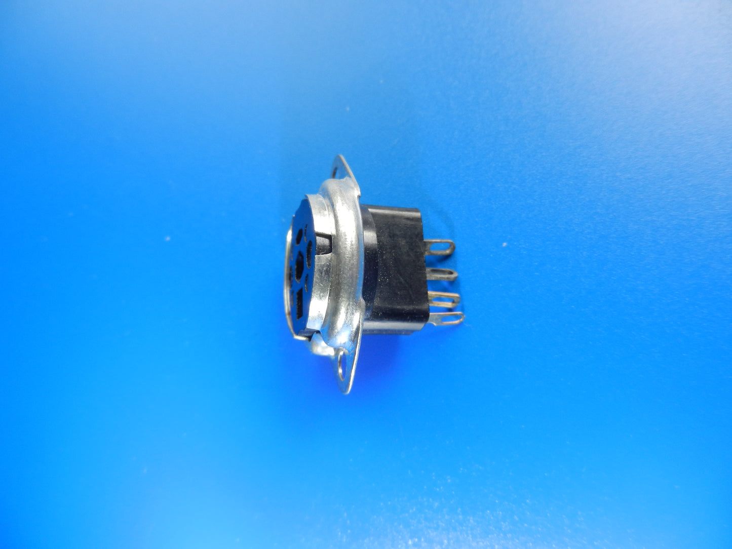 Lautsprecher Einbaubuchse von GRUNDIG für Retro Radios und Cassettengeräte