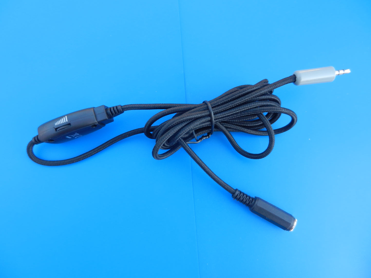 Lautstärkeregler für Kopfhörer mit 2,2 m Kabellänge