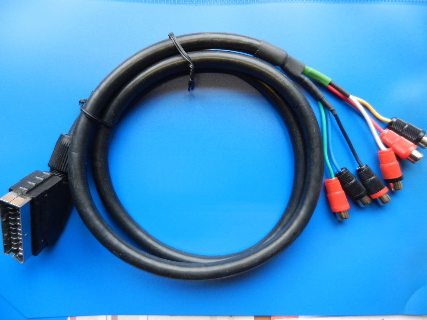 Videokabel Skart Stecker - 3 x Cinch Kupplung 1m