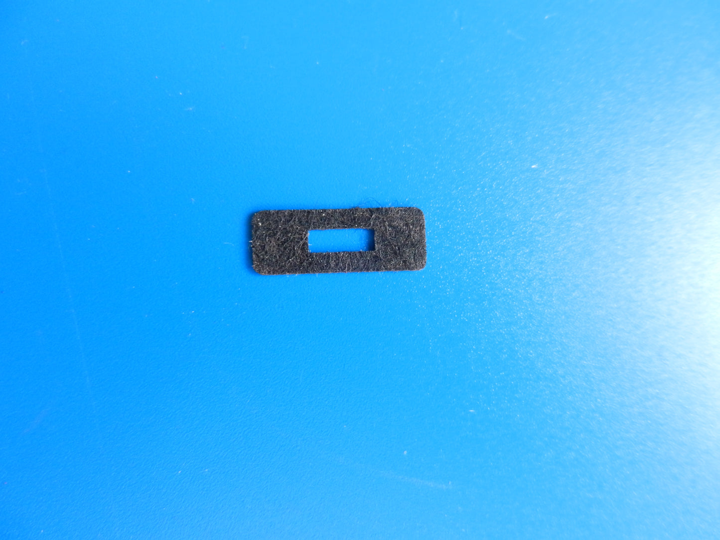 Filzunterlage 15x6mm von GRUNDIG