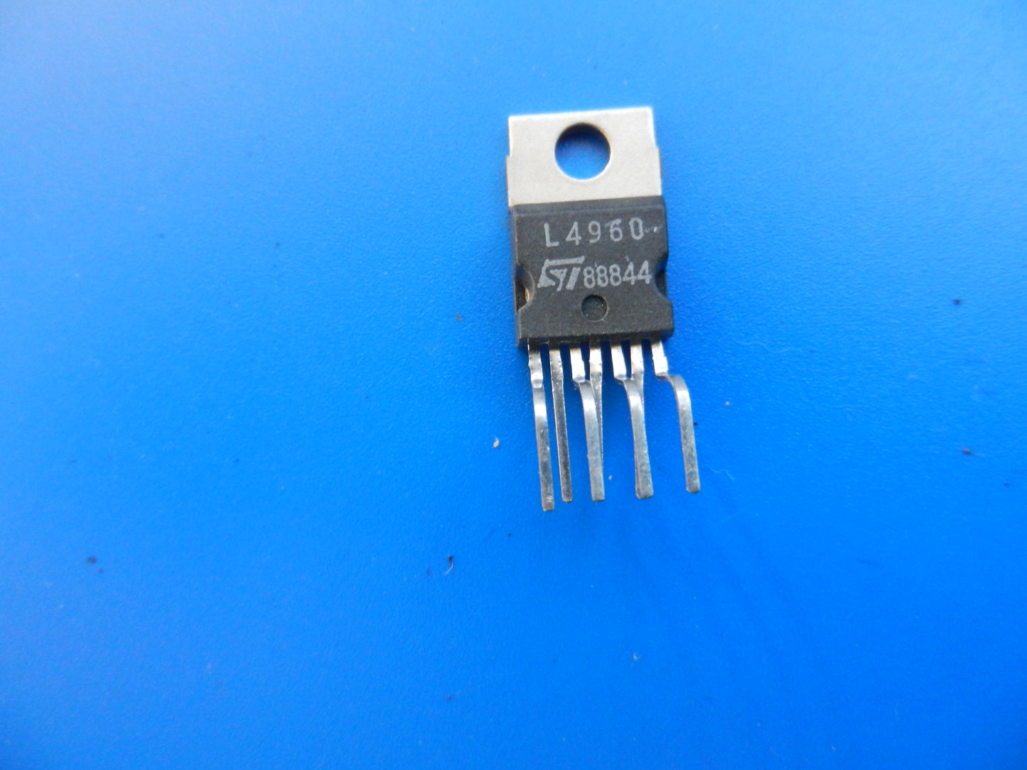 L4960 Regulator IC für GRUNDIG TV / Audio Geräte