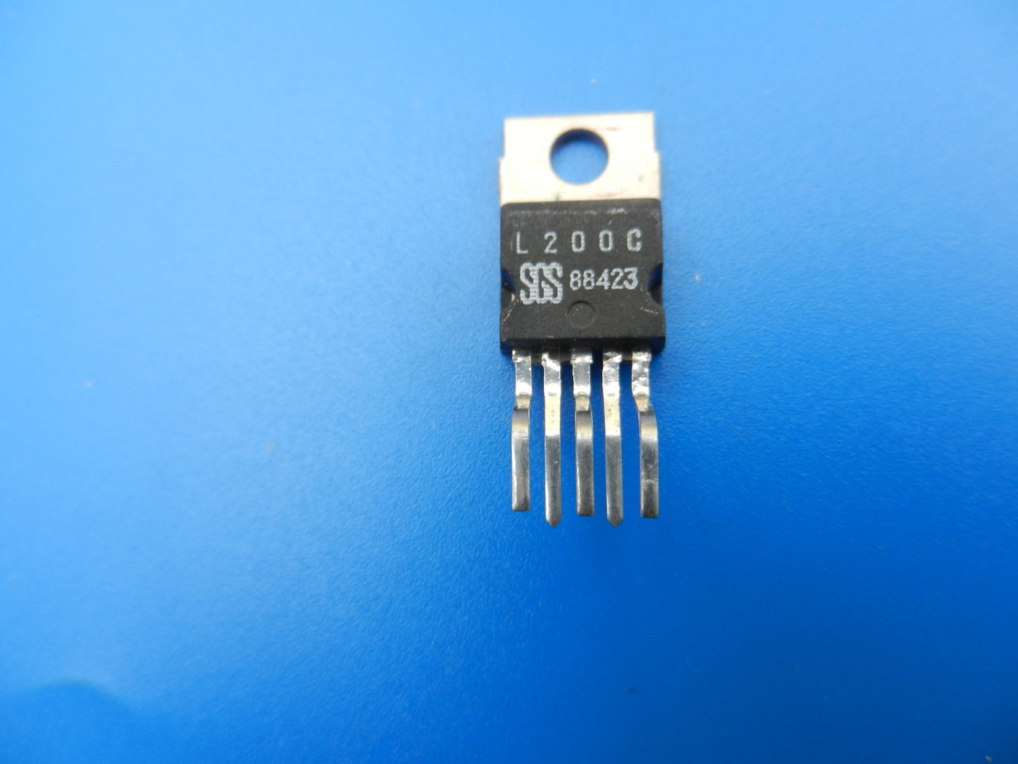 L 200C IC für GRUNDIG TV / Audio Geräte