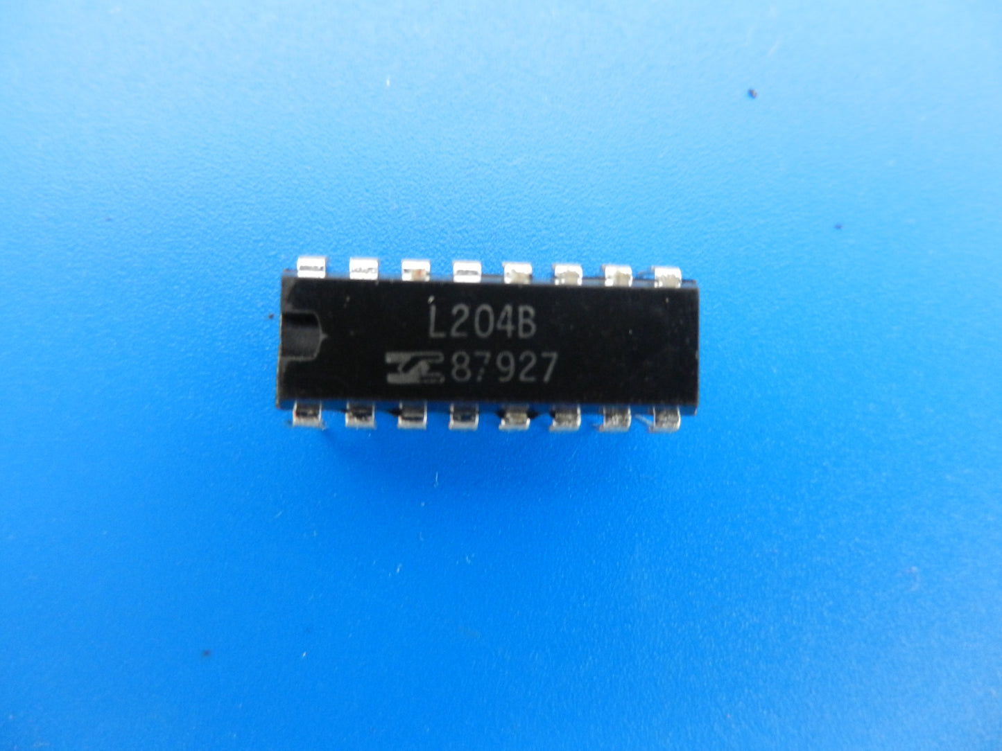 L204B Treiber IC für MCF 500 / 600 / CF 5500 von GRUNDIG