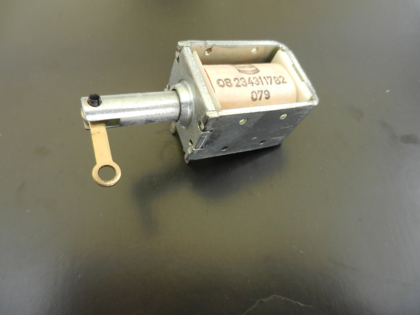 MCF500 MCF600 CF5500 Kopfschlitten Magnet für Hifi Cassettendeck von GRUNDIG