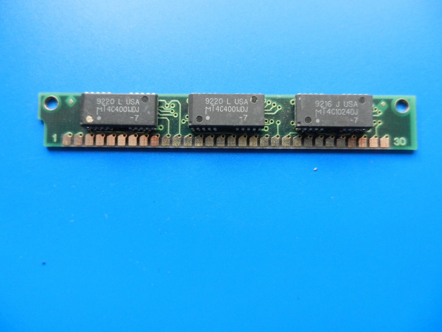 MT4C4001JDJ-7 und 4C1024DJ-7 1 MB Simm Speicher IC für Notebook und PC