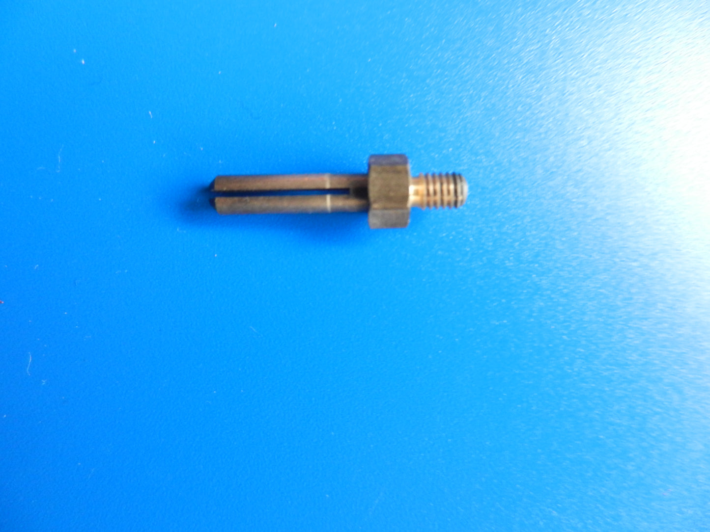 MCF500 MCF600 Messing Gehäusebolzen für Hifi Cassettendeck Frontlader von GRUNDIG
