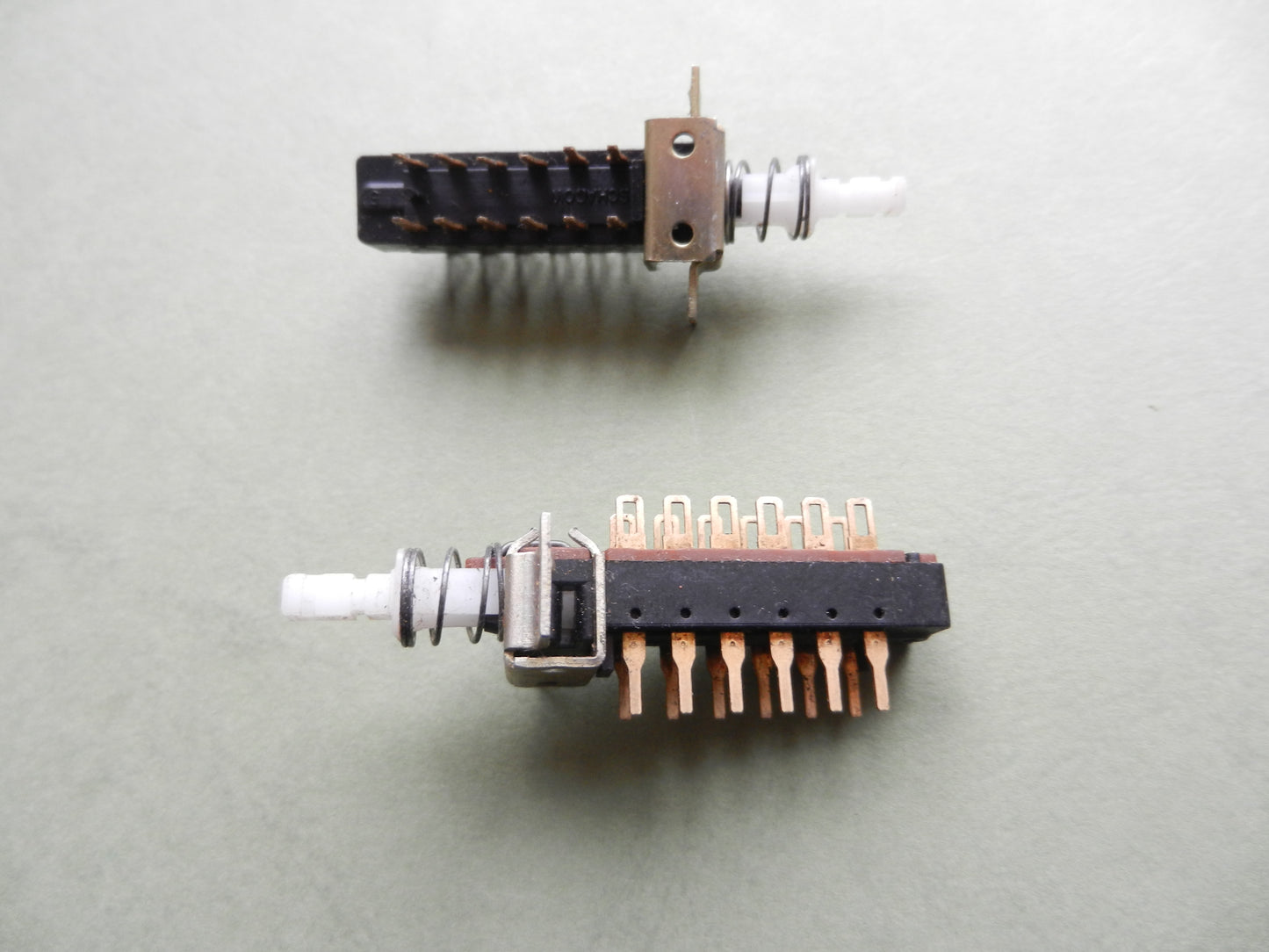 C6200 C6000 Batterie Netz Schalter für Automatik Radiorecorder von Grundig