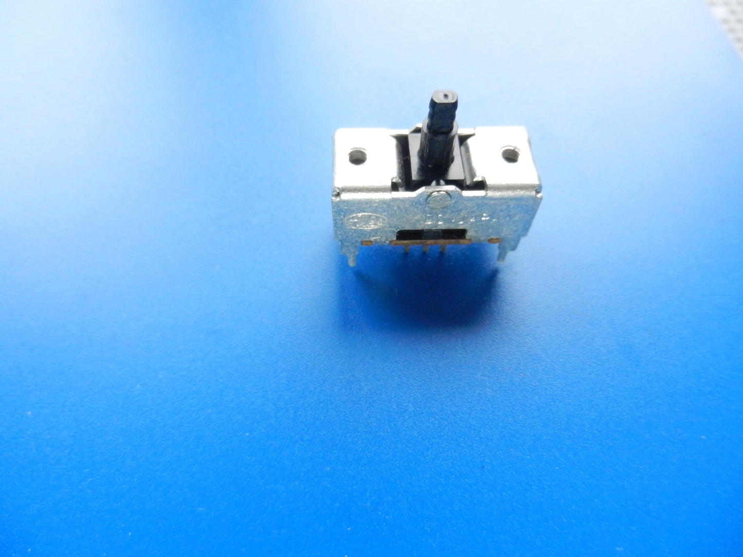 Satellit3400 Lautsprecher Schalter von ALPS für Weltempfänger von GRUNDIG