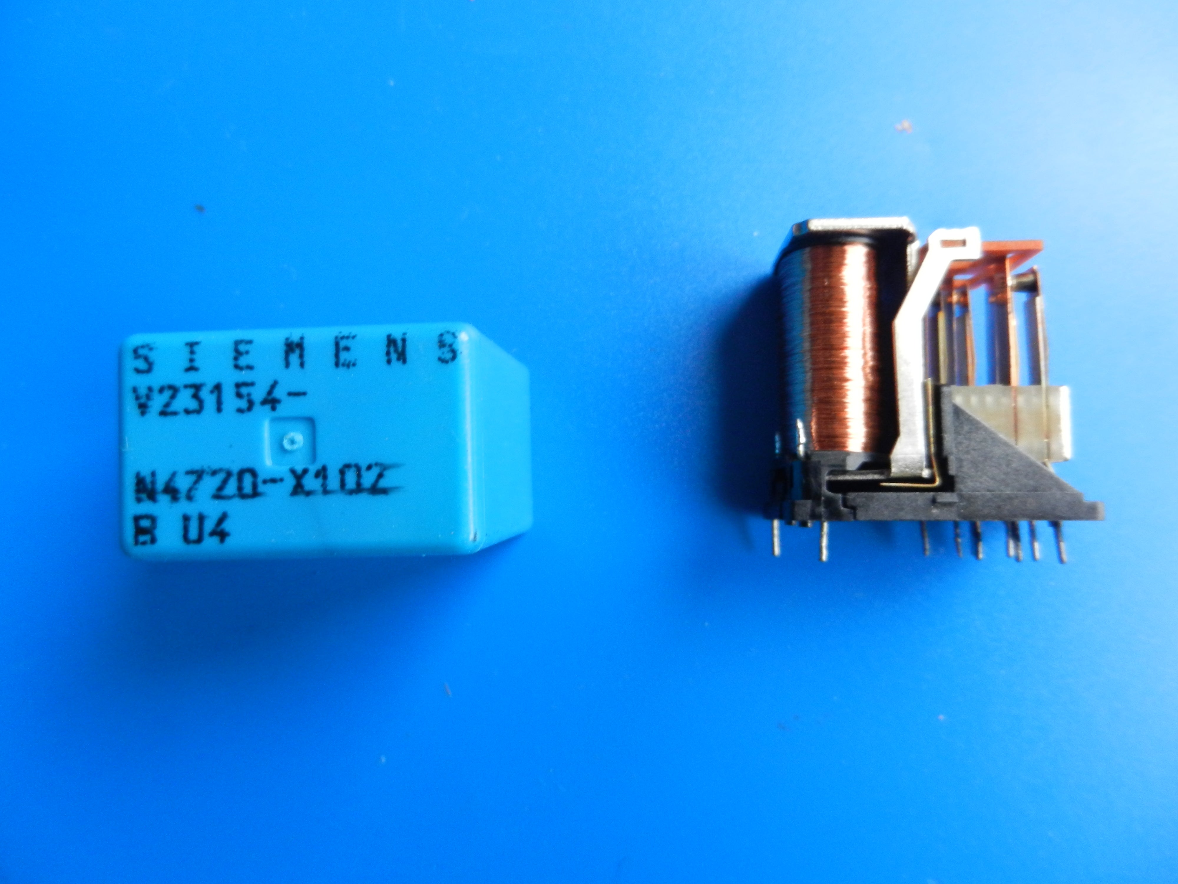 1 STK SIEMENS KAMMRELAIS V23154-C0422-B104 RELAYS 2 WECHSLER NOS OVP EUR 20,00 - DE 1 STK SIEMENS KAMMRELAIS V23154-C0422-B104 RELAYS 2 WECHSLER NOS OVP EUR 20,00 - DE