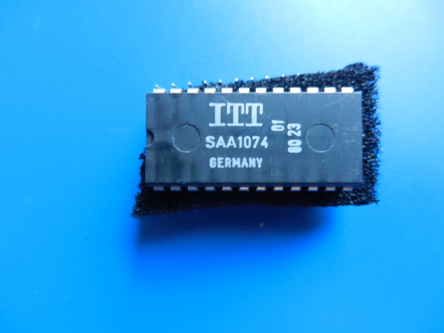 SAA1074 IC für GRUNDIG TV / Video /Audio Geräte