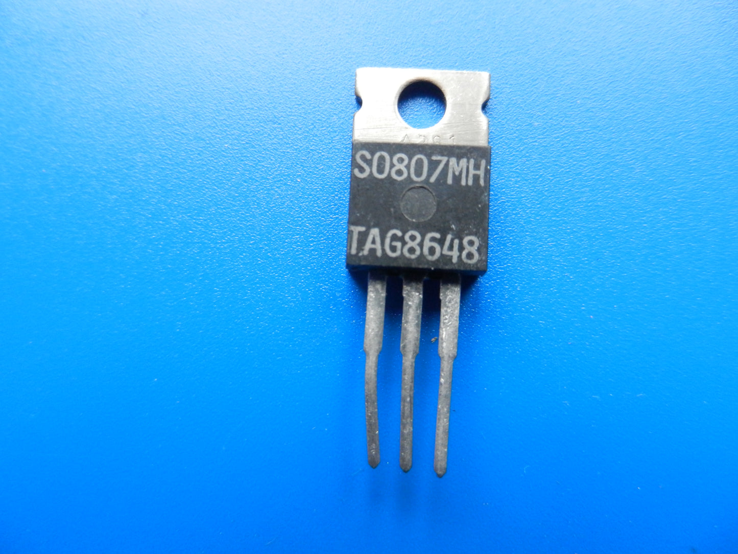 TAG8648 Triac