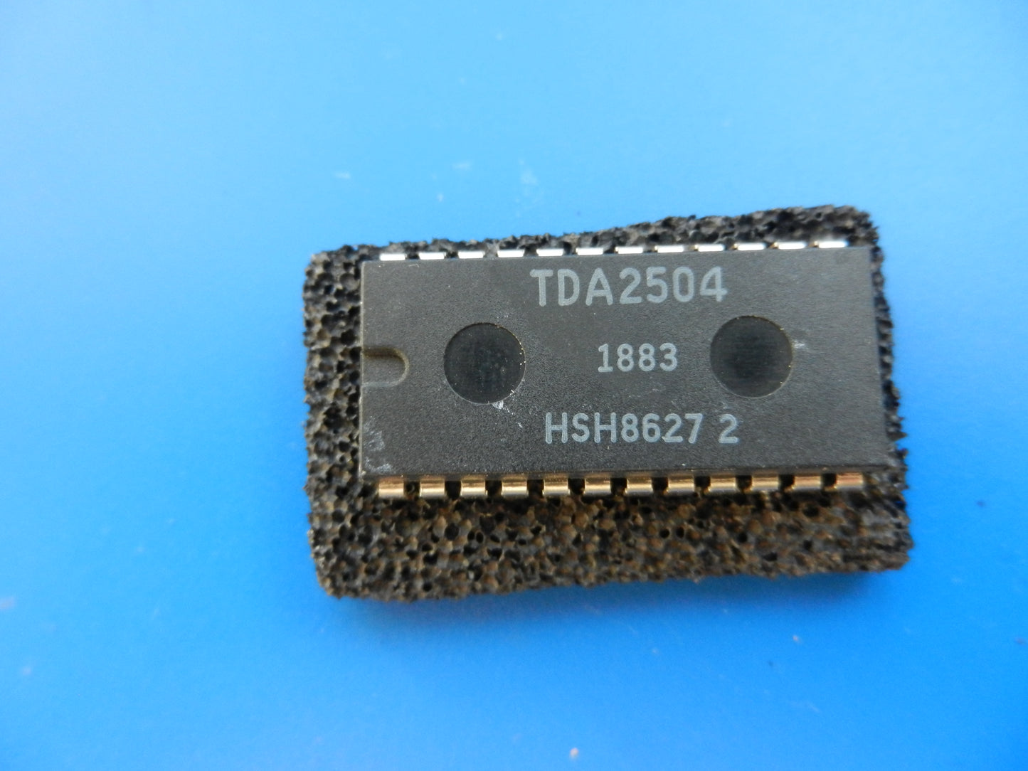 TDA2504 IC für GRUNDIG TV / Video /Audio Geräte