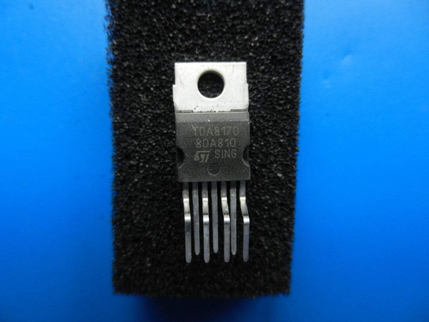 TDA8170 IC für TV Geräte von Grundig, Loewe und Metz