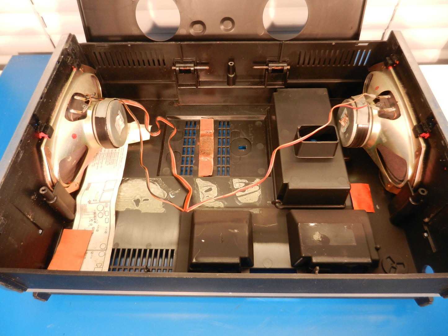 TK545 TK547 Gehäuse mit Lautsprecher gebraucht für TK 545 von GRUNDIG