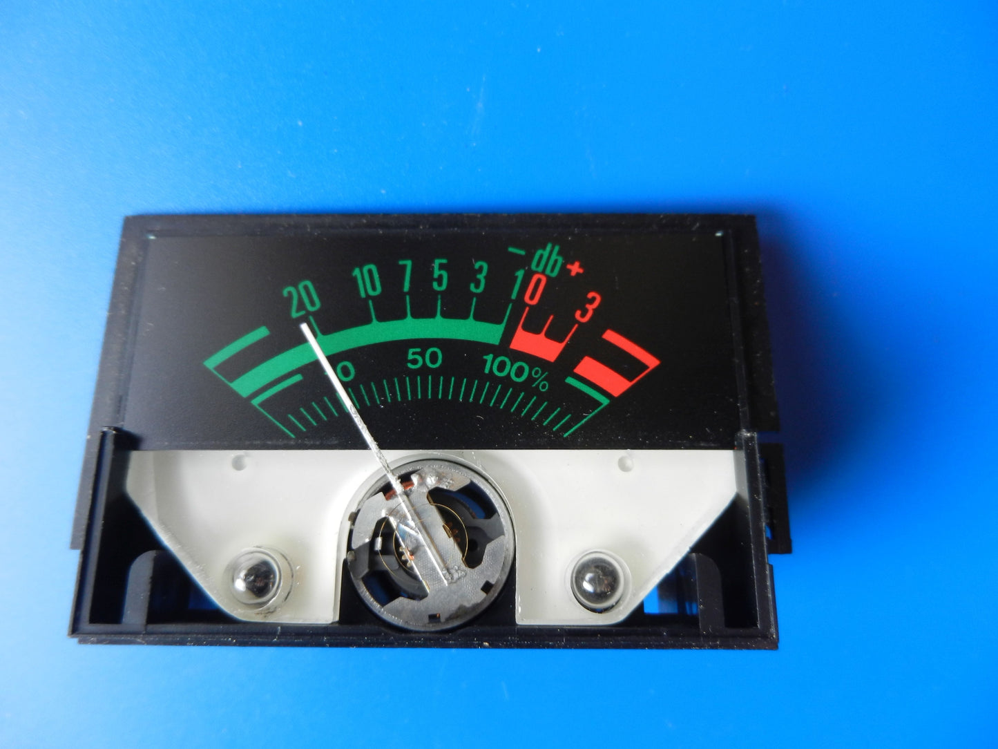 TK545 TK547 TK745 TK747 Anzeigeinstrument von GRUNDIG ohne Fenster
