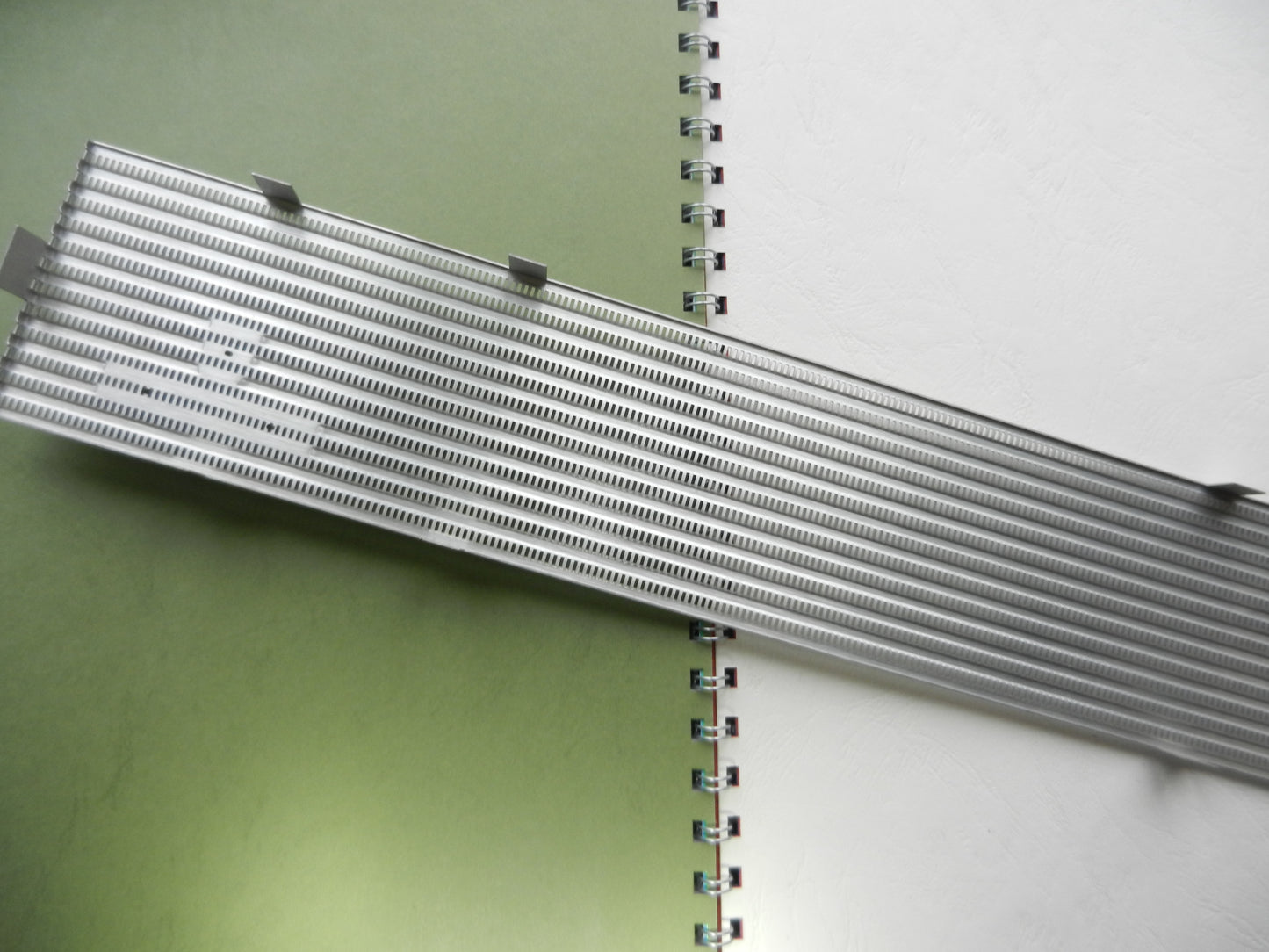 Tonband TK140er Serie Front Lautsprecherblende, Alu-Blende in silber für TK Geräte von GRUNDIG