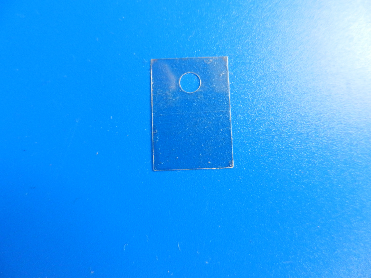 Isolierscheibe TO.. aus Glasfaser für Endstufen und Netzteil - Transistoren und Stabi ICs z.B. 7805