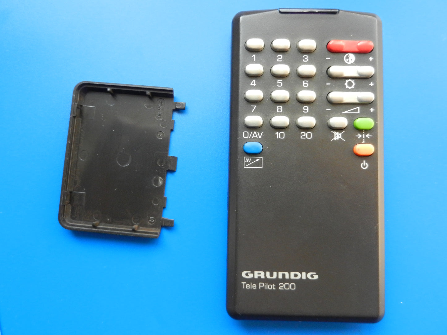 TP200 GRUNDIG Original Retro Fernbedienung - gebraucht