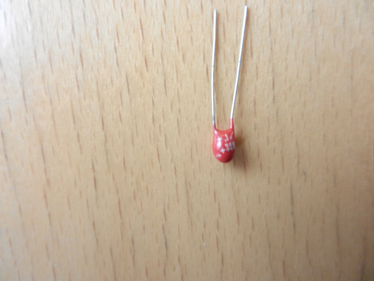 0,1uF 35V Tantal Elko für CF und MCF Frontlader von GRUNDIG