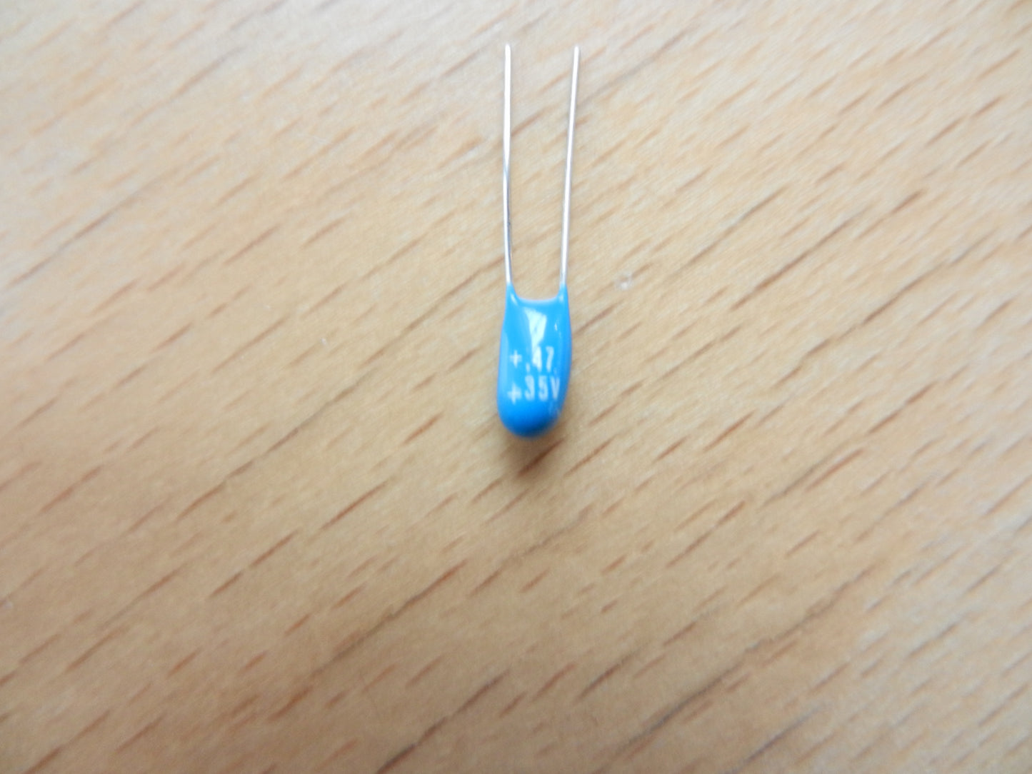 0,47uF 35V Tantal Elko für CF und MCF Frontlader von GRUNDIG