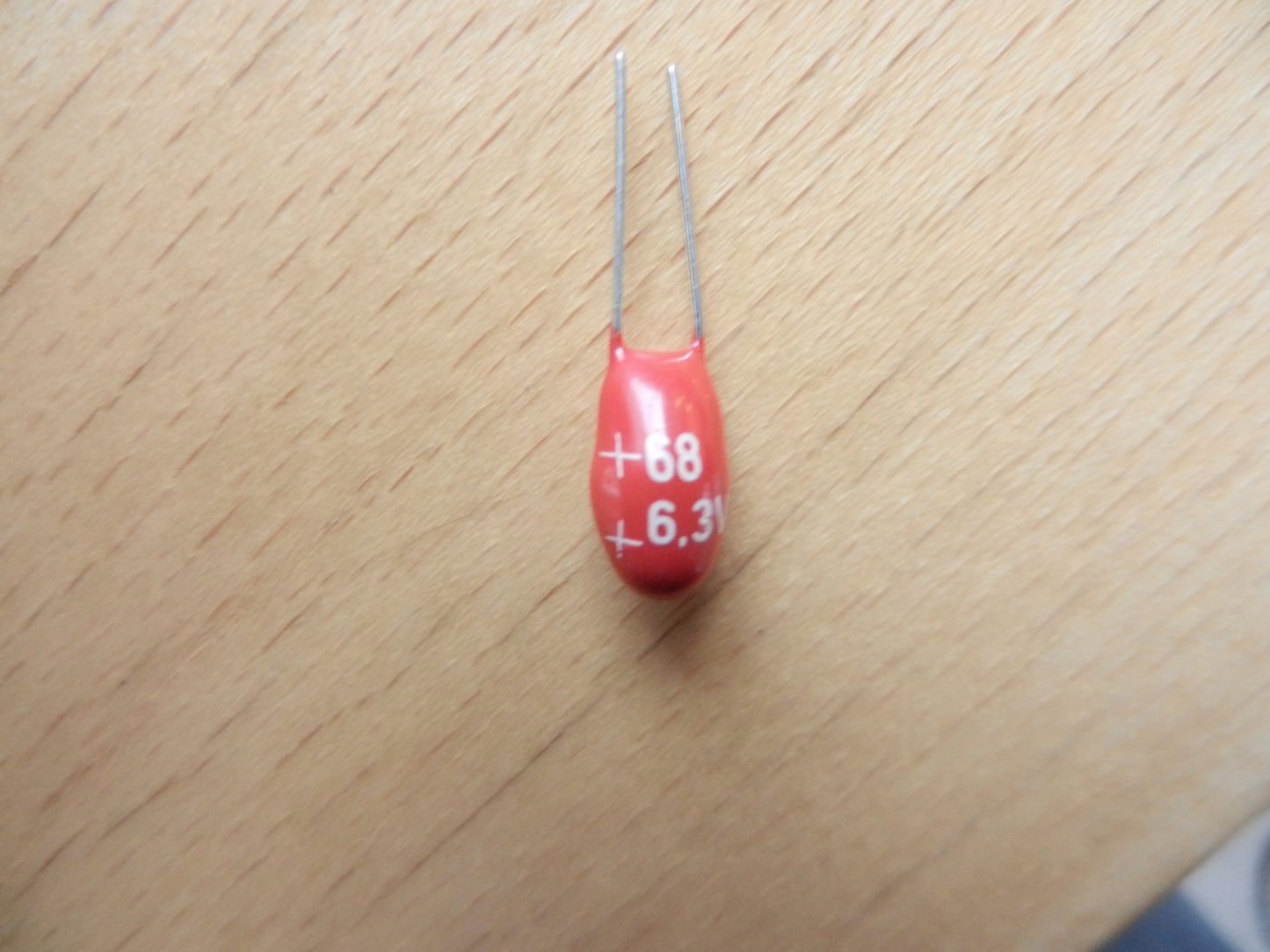 68uF 6,3V Tantal Elko für CF und MCF Frontlader von GRUNDIG