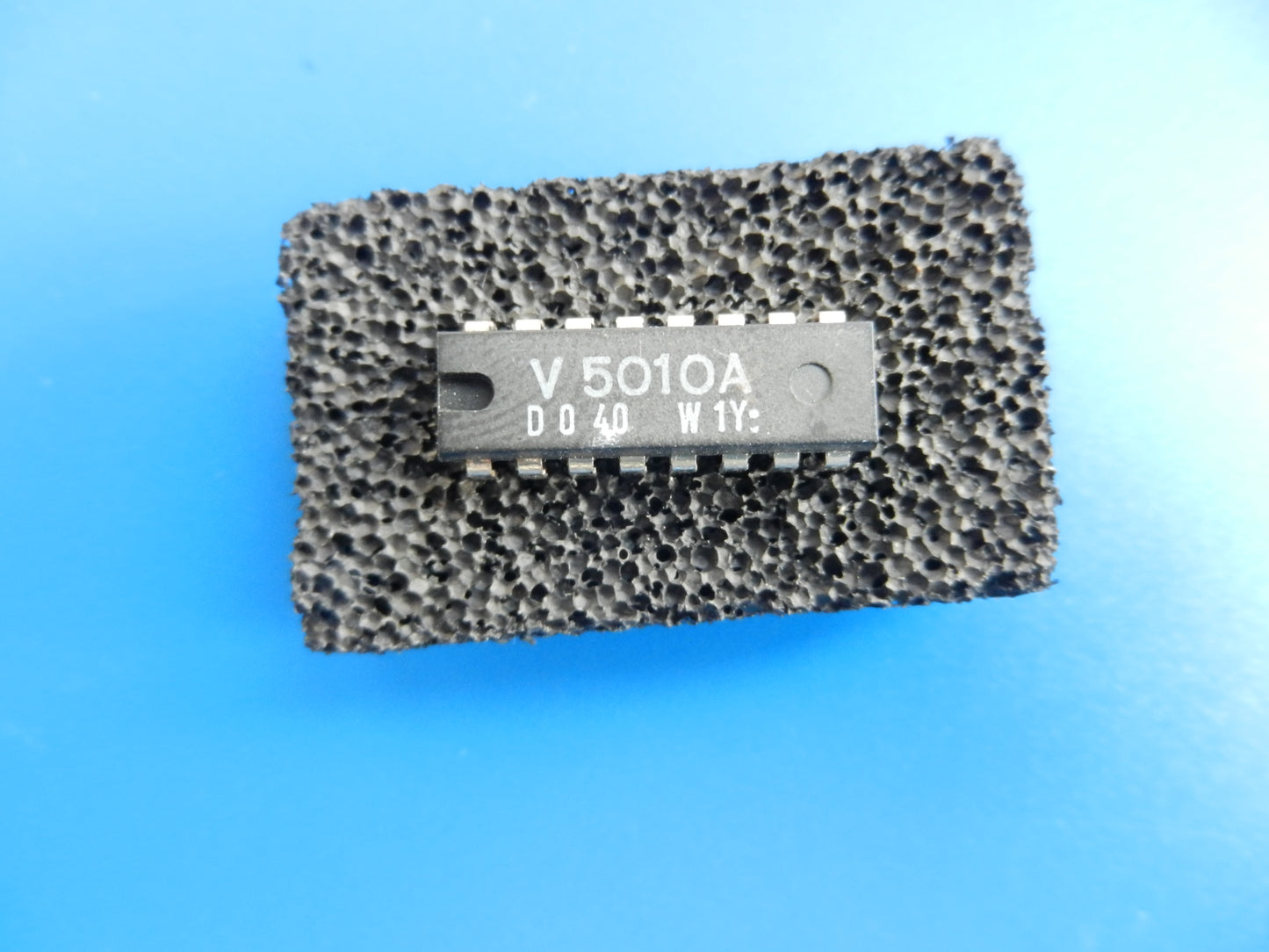 V5010A IC für Hifi / Diktiergeräte Geräte von GRUNDIG