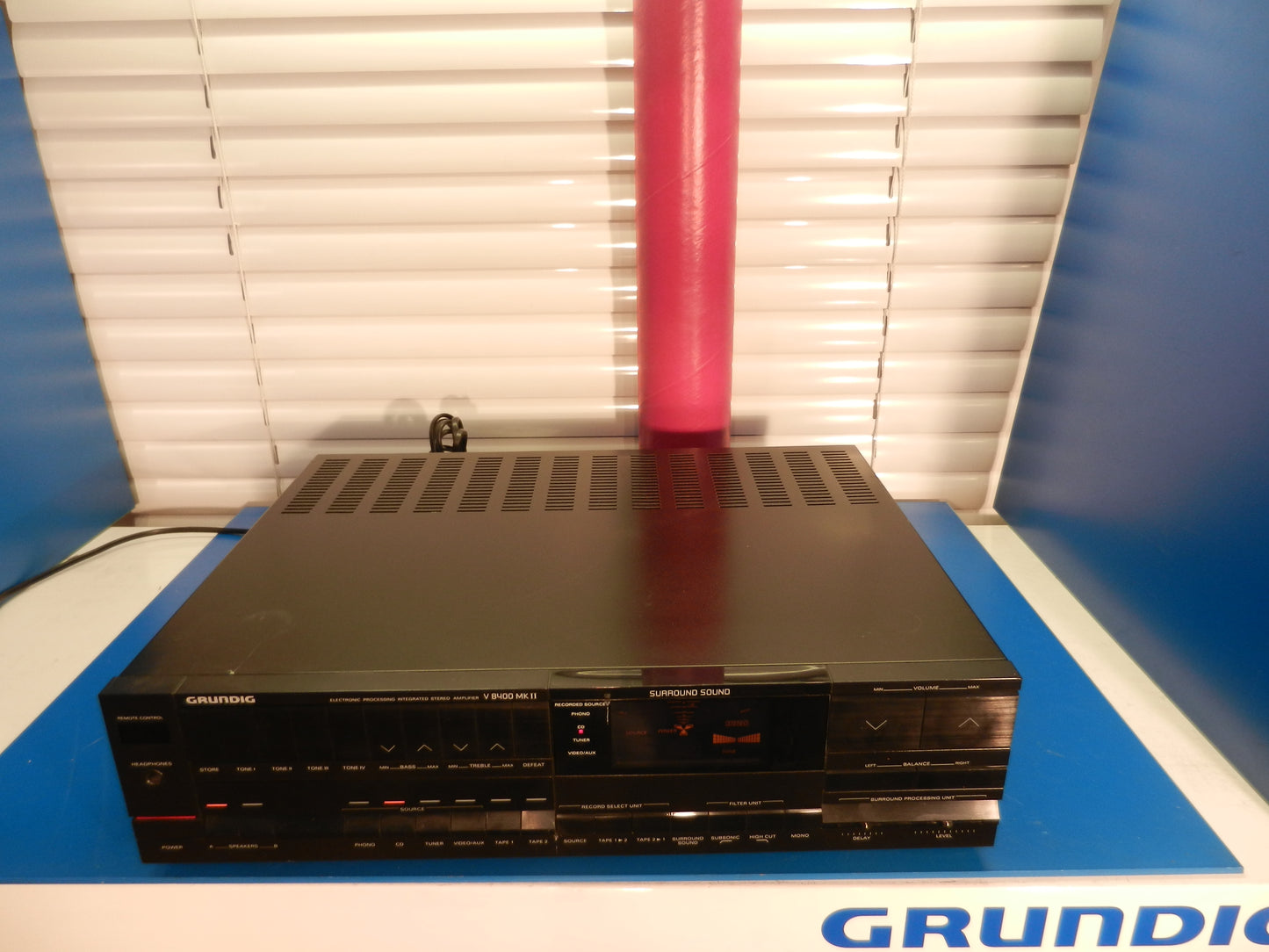 V8400 MKII Vollverstärker von GRUNDIG, funktionsfähig