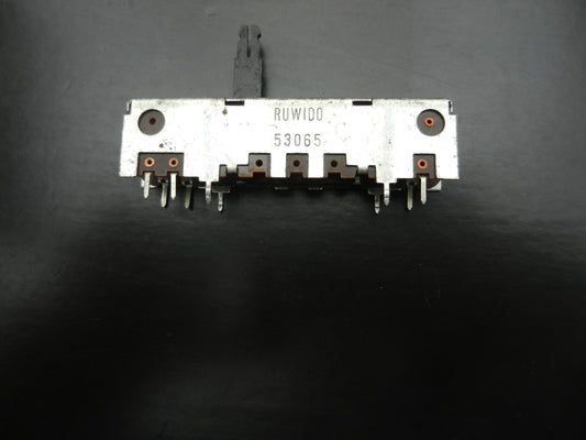 2x120k log Schieberegler 53065 von Ruwido für Hifi Geräte von GRUNDIG