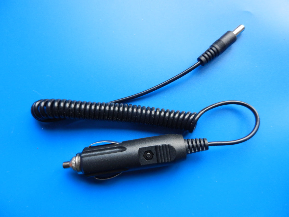 12V Adapter Spiral Kabel für Autoradio Autosteckdose GRUNDIG WKC CAR Audio mit LED Anzeige