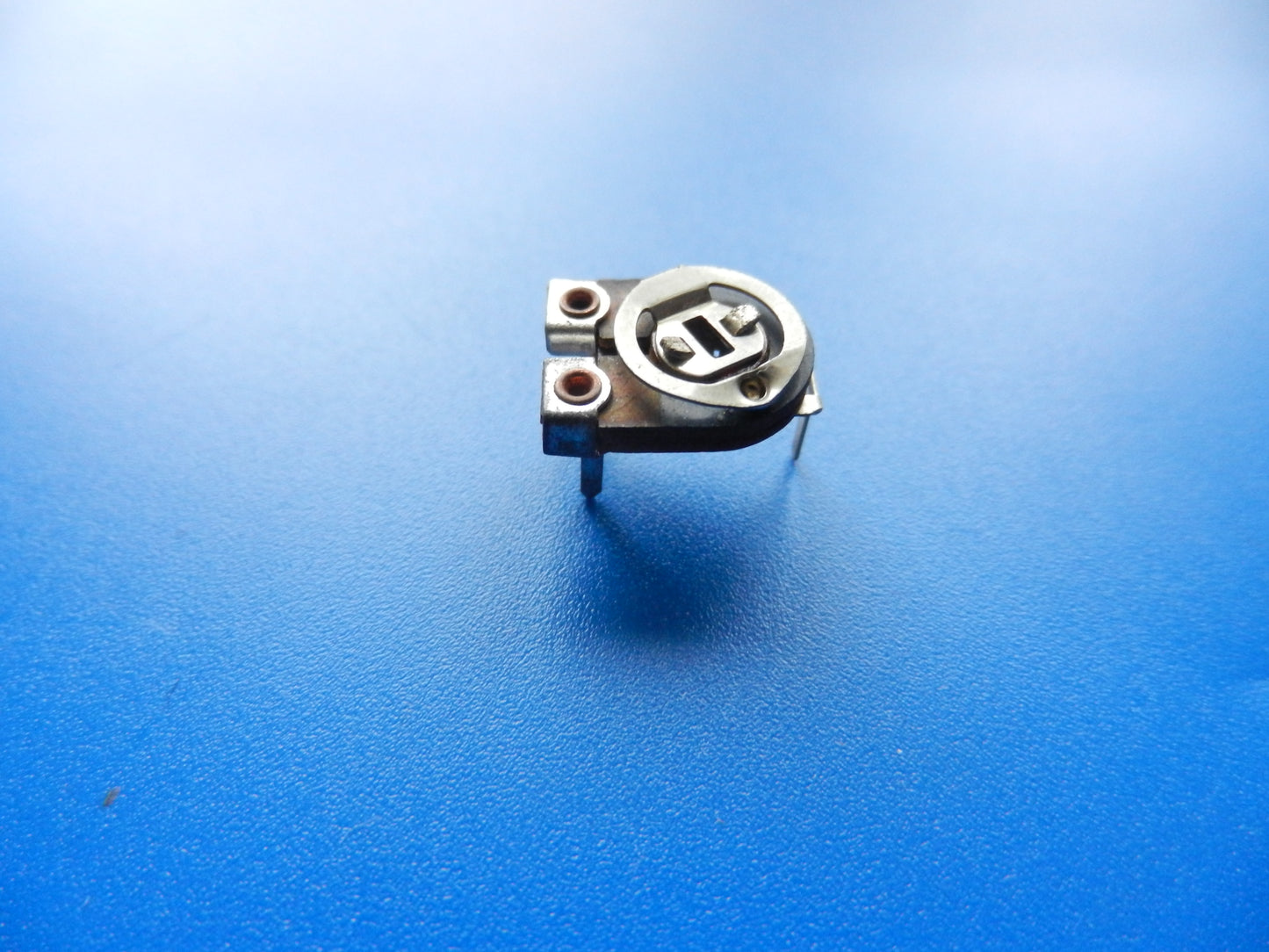 2K Ohm Trimmer Widerstand liegend für GRUNDIG Motorreglung