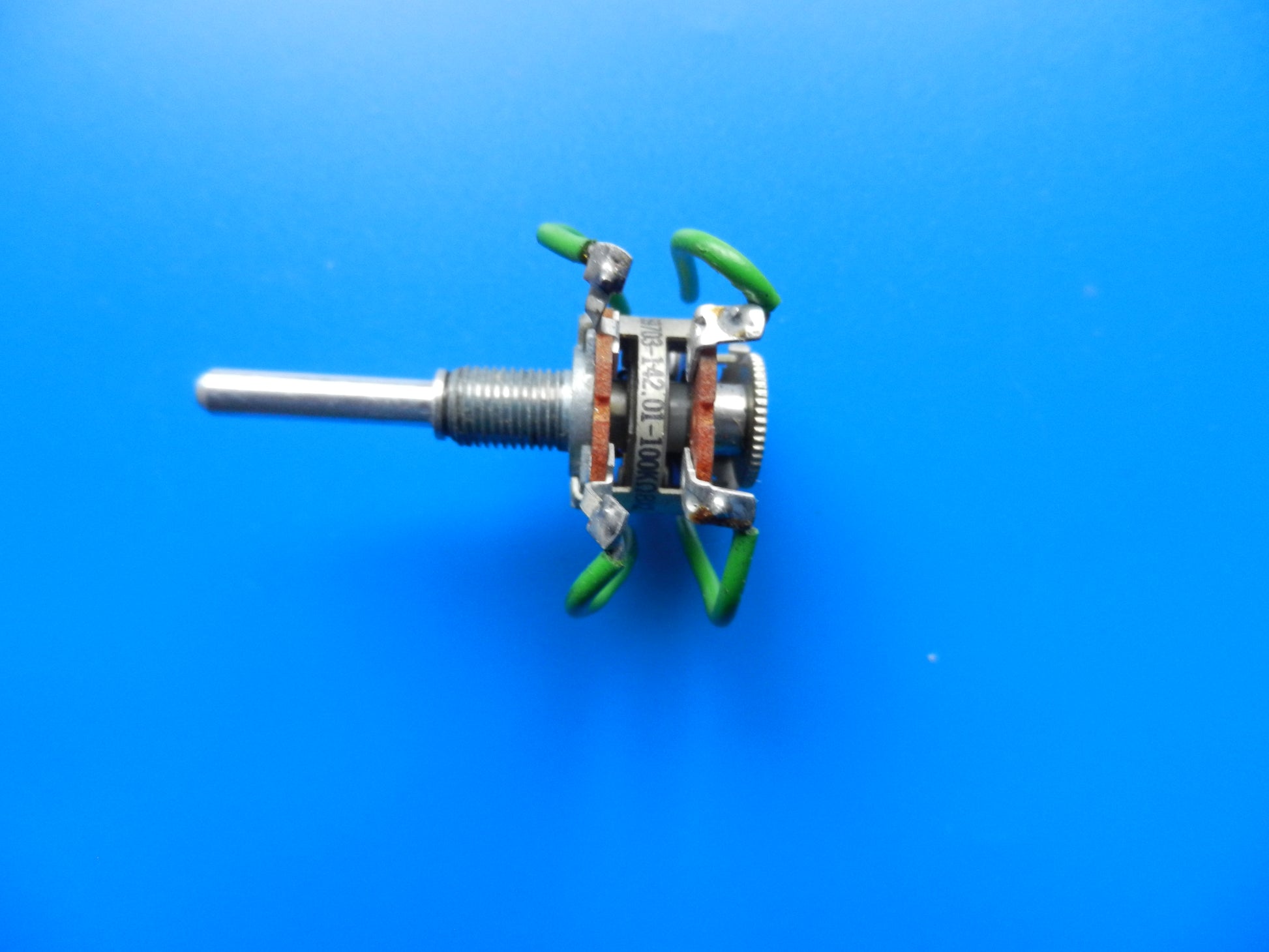 2x100K Lautstärke Potentiometer 59703-14201 für Hifi Anlagen von GRUNDIG