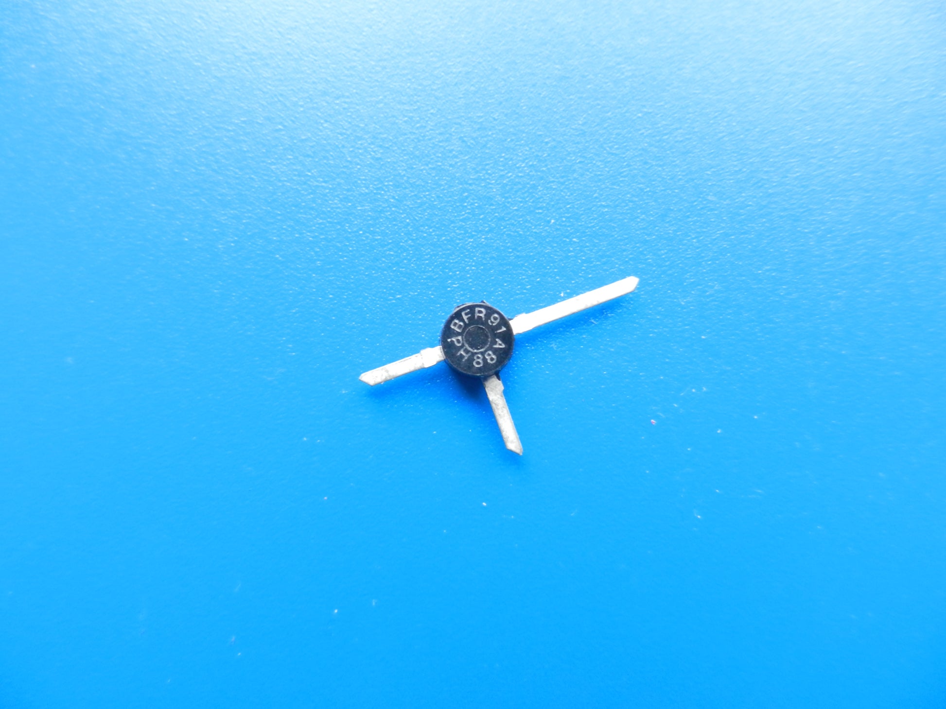 BFR91A Transistor für SATELLIT Weltempfänger GRUNDIG-Copy