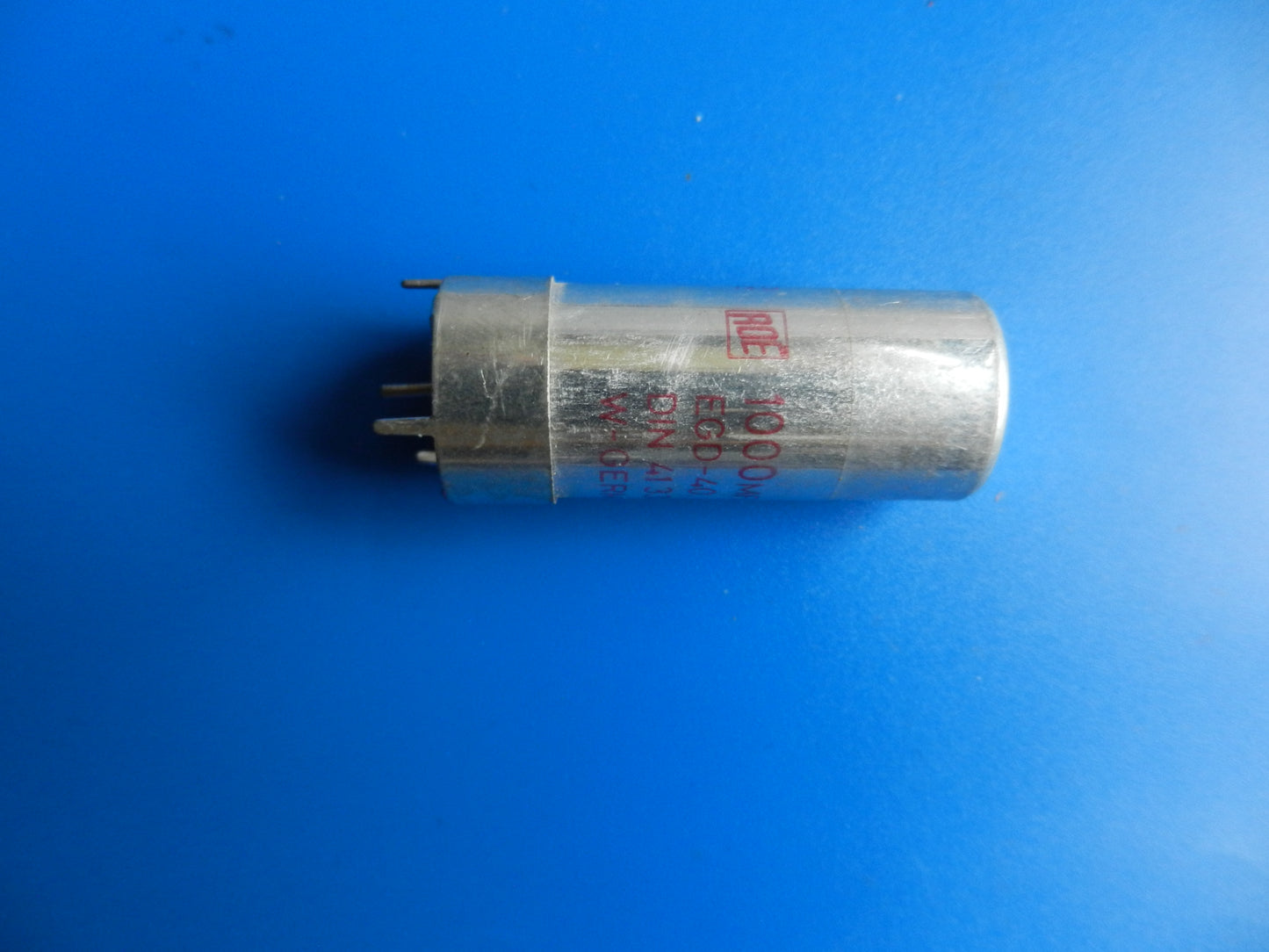 Becher Elko 1000uF 40V für Grundig Hifi Cassetten Decks